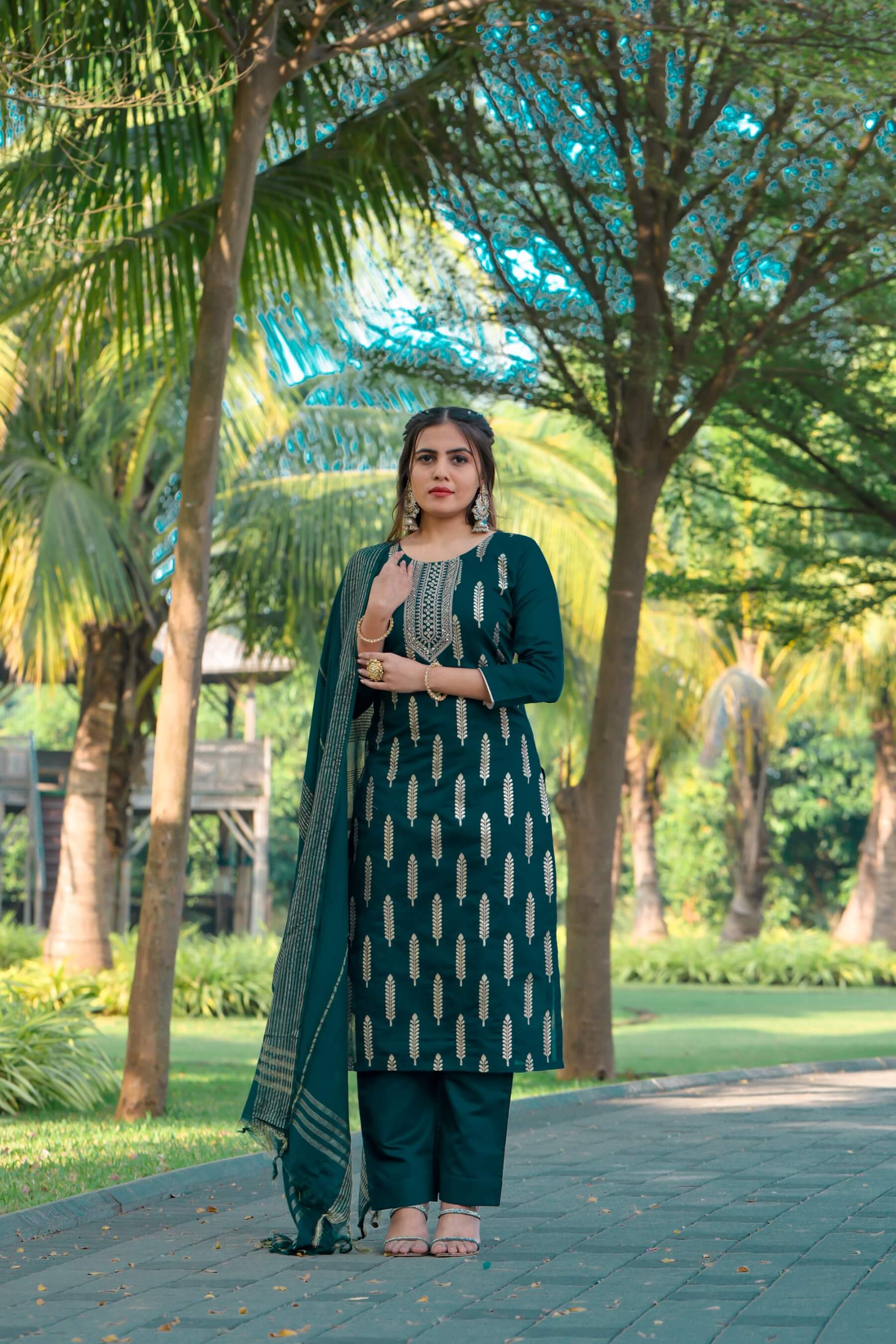 Burnham Kurti Set