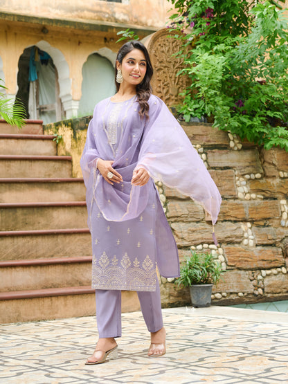 Zyra Embroidered Kurta Set with Dupatta