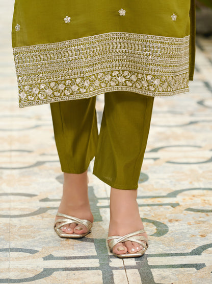 Parnika Silk Blend Embroidered Kurta Set with Dupatta
