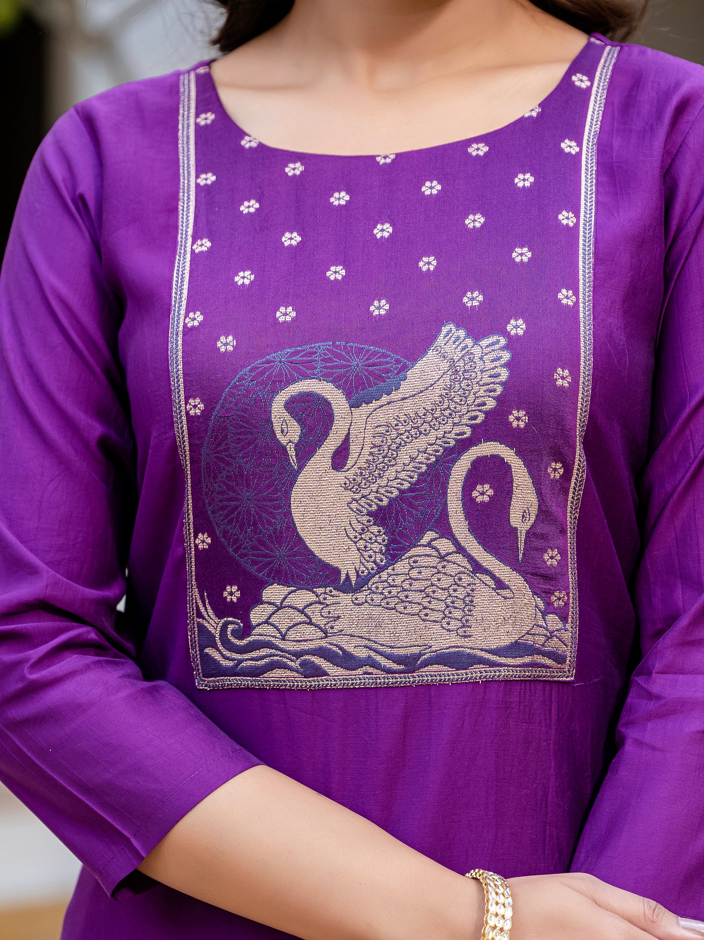 Avira Luxe Embroidered Silk Blend Kurta Set