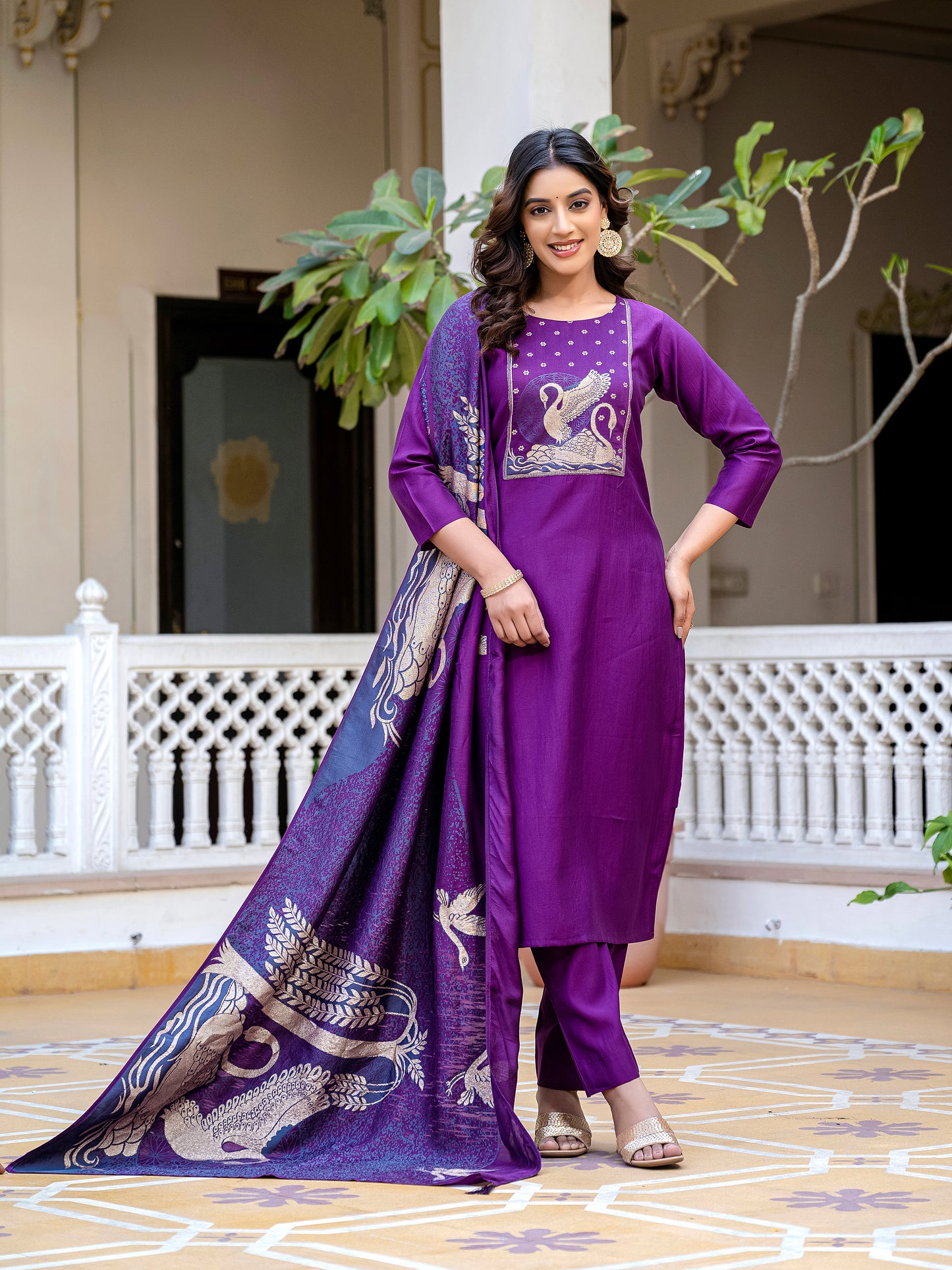 Avira Luxe Embroidered Silk Blend Kurta Set