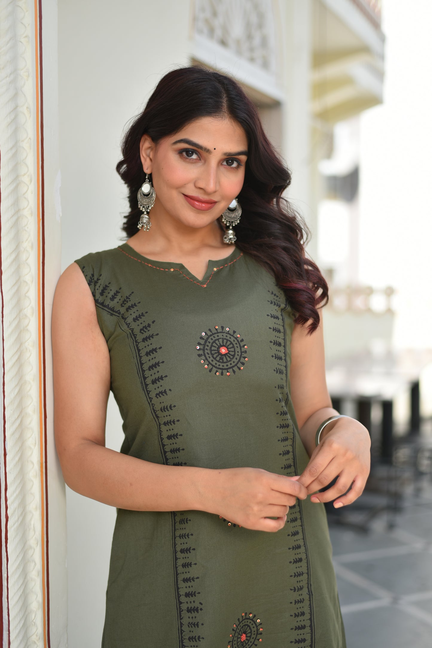 TWILLTOUCH FLORAL EMBROIDERED KURTA SET