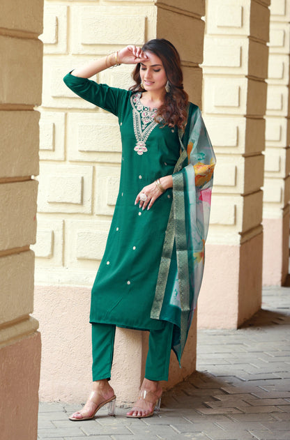 EVERGREEN MUSE COTTON KURTA SET WITH DUPATTA