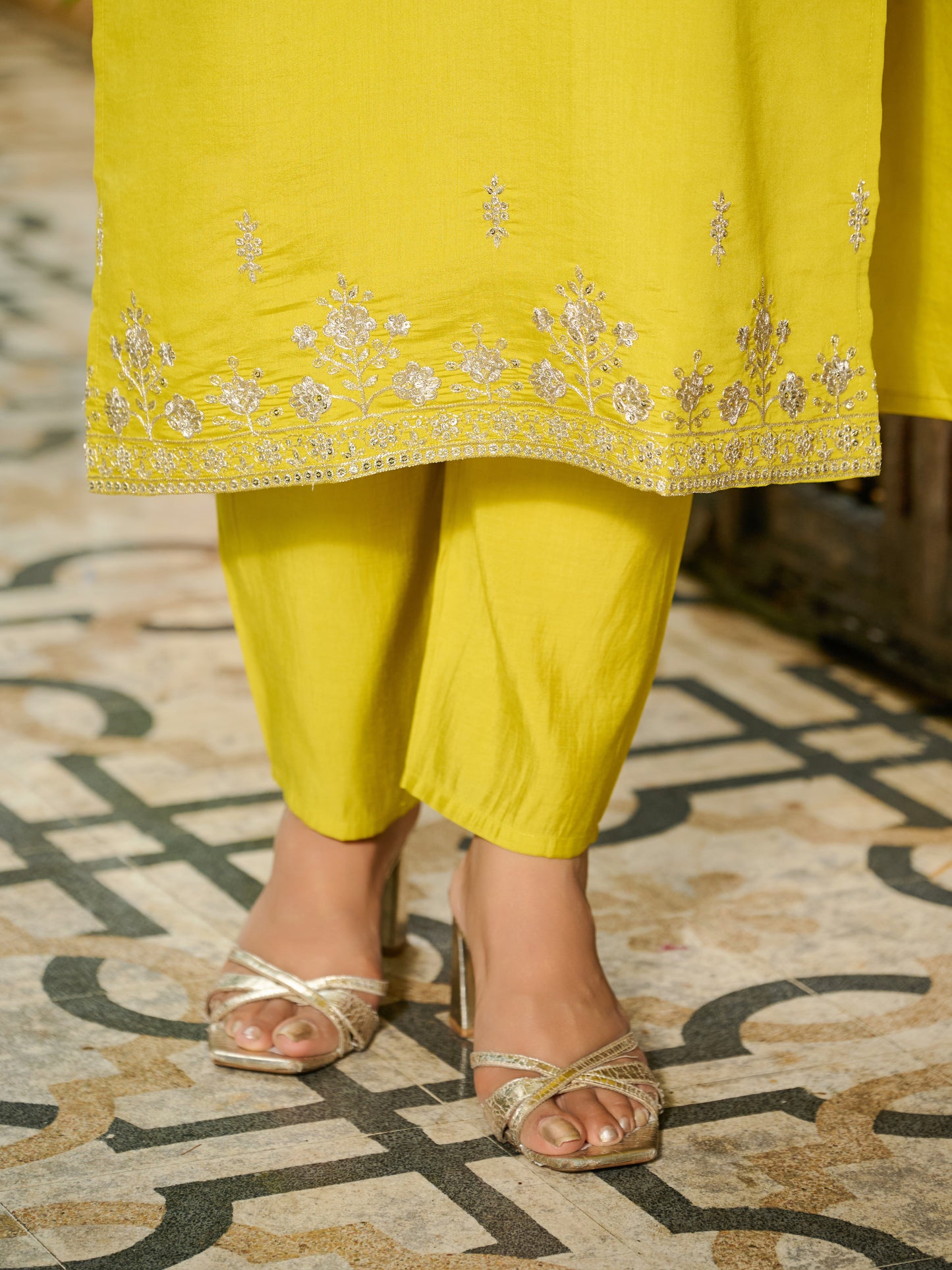 Tanvi Silk Blend Embroidered Kurta Set with Trousers and dupatta
