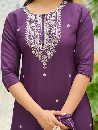Parnika Silk Blend Embroidered Kurta Set with Dupatta