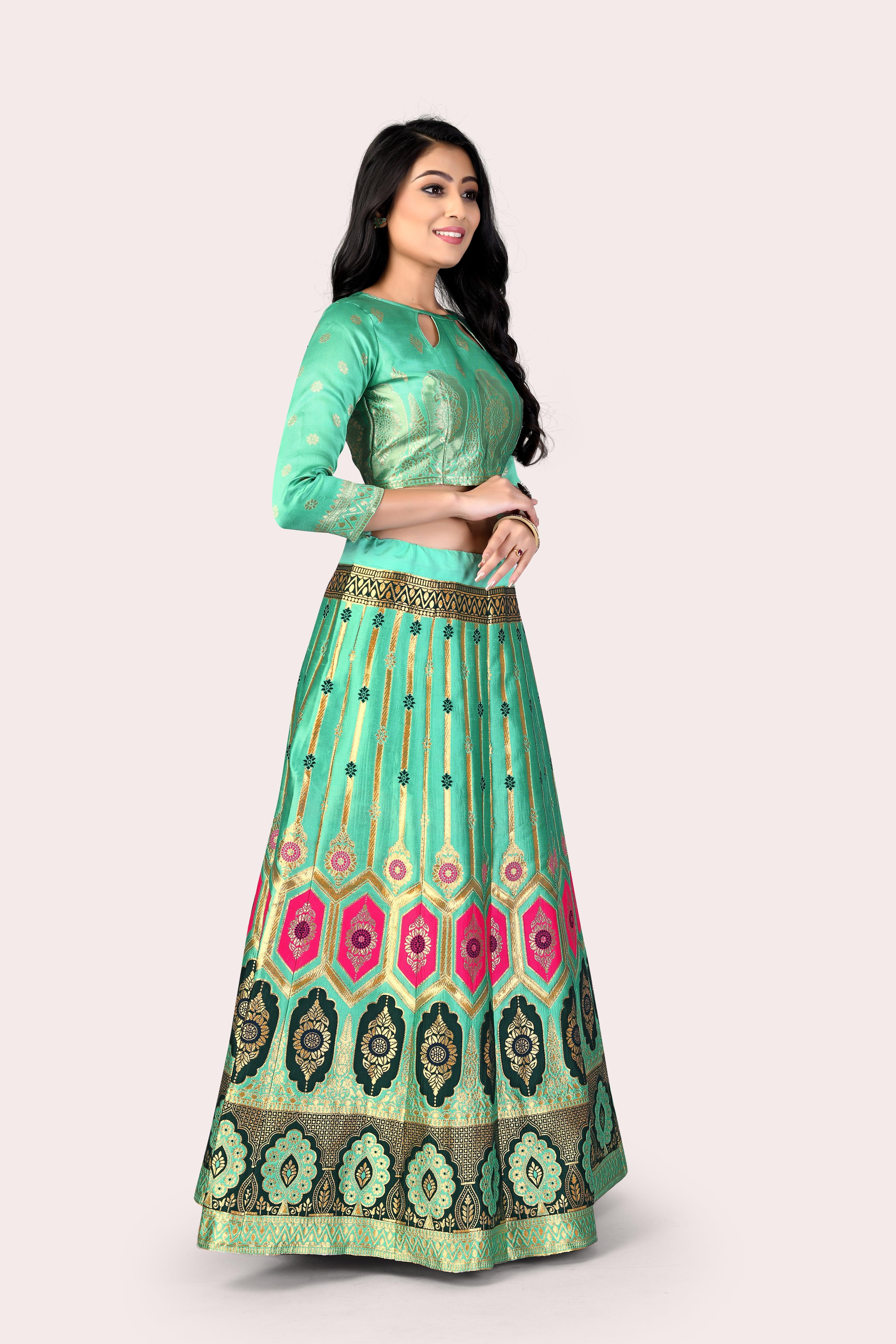 Graceful Grandeur: Banarasi Lehenga Choli Set with Veil - Decize Clothing