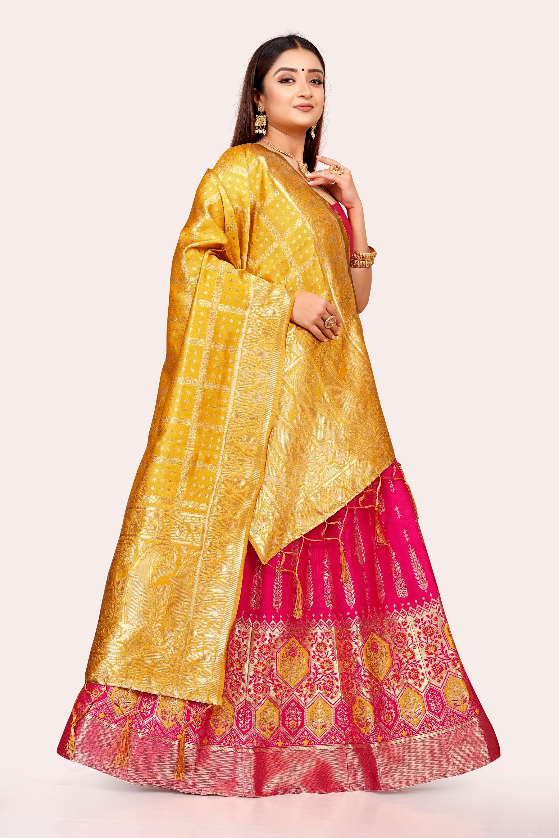 Regal Radiance: Banarasi Lehenga Choli Ensemble with Dupatta - Decize Clothing