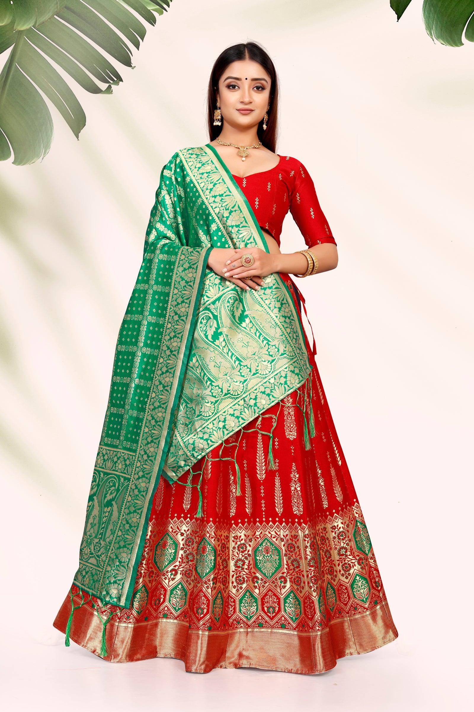 Regal Radiance: Banarasi Lehenga Choli Ensemble with Dupatta - Decize Clothing