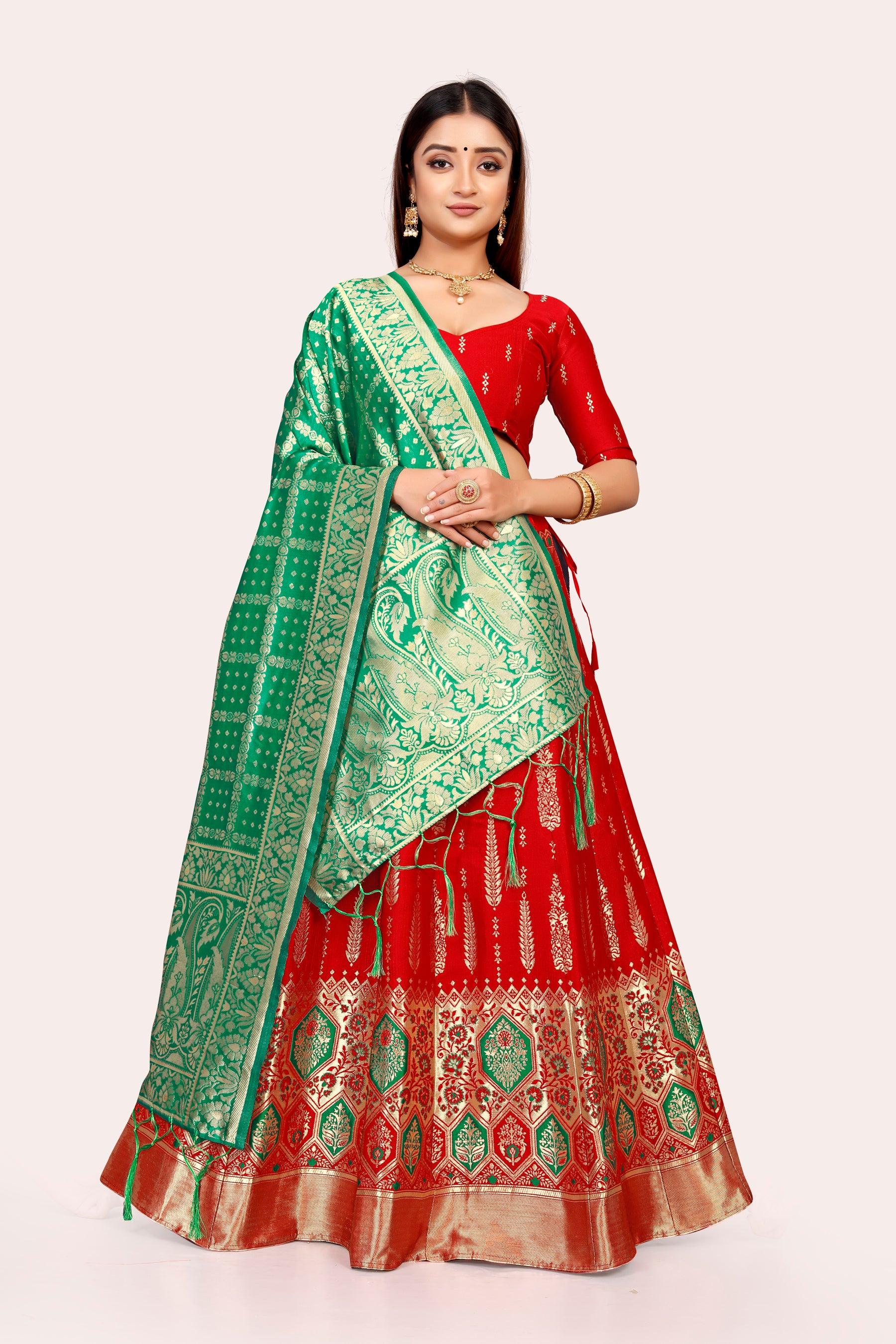 Regal Radiance: Banarasi Lehenga Choli Ensemble with Dupatta - Decize Clothing