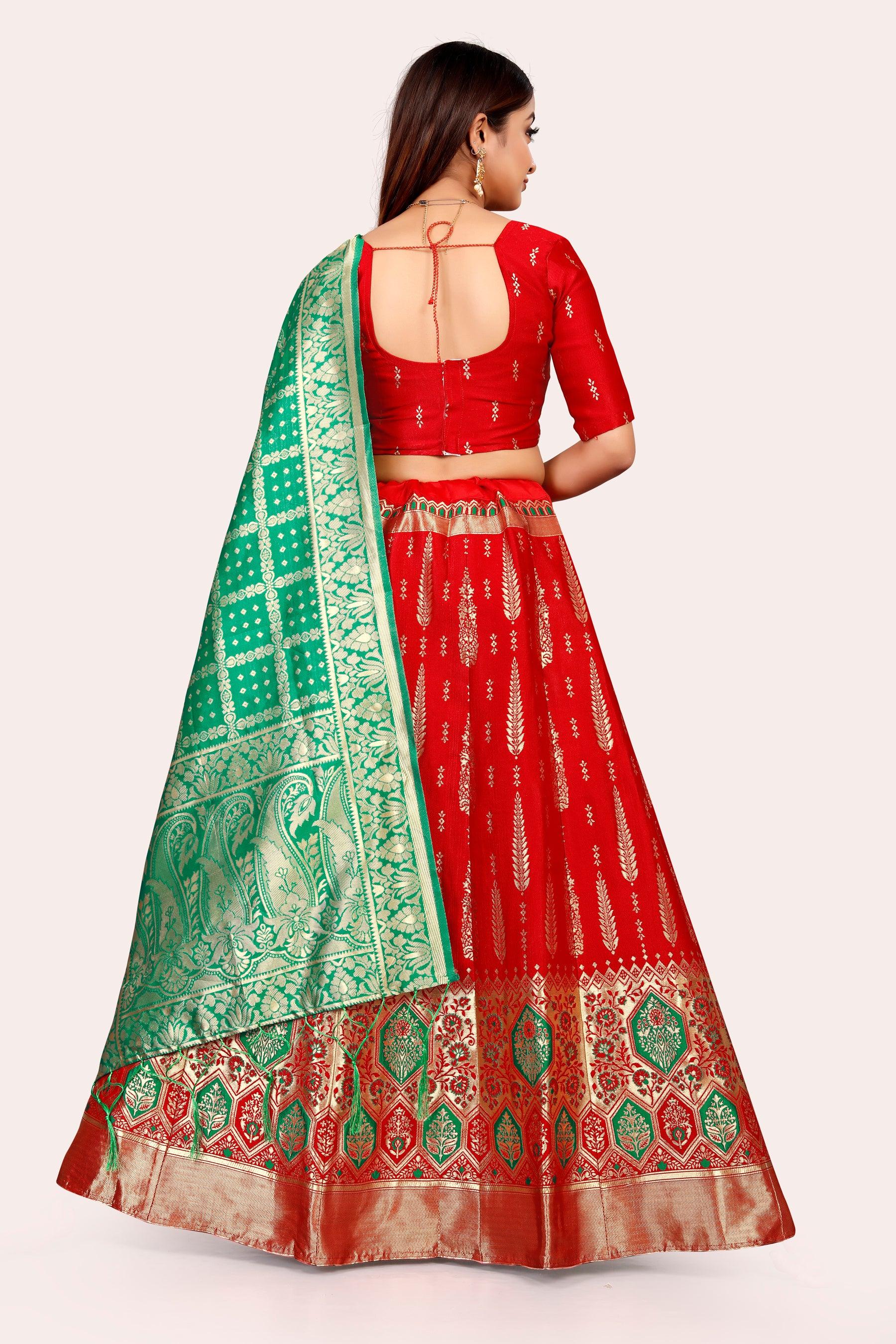 Regal Radiance: Banarasi Lehenga Choli Ensemble with Dupatta - Decize Clothing