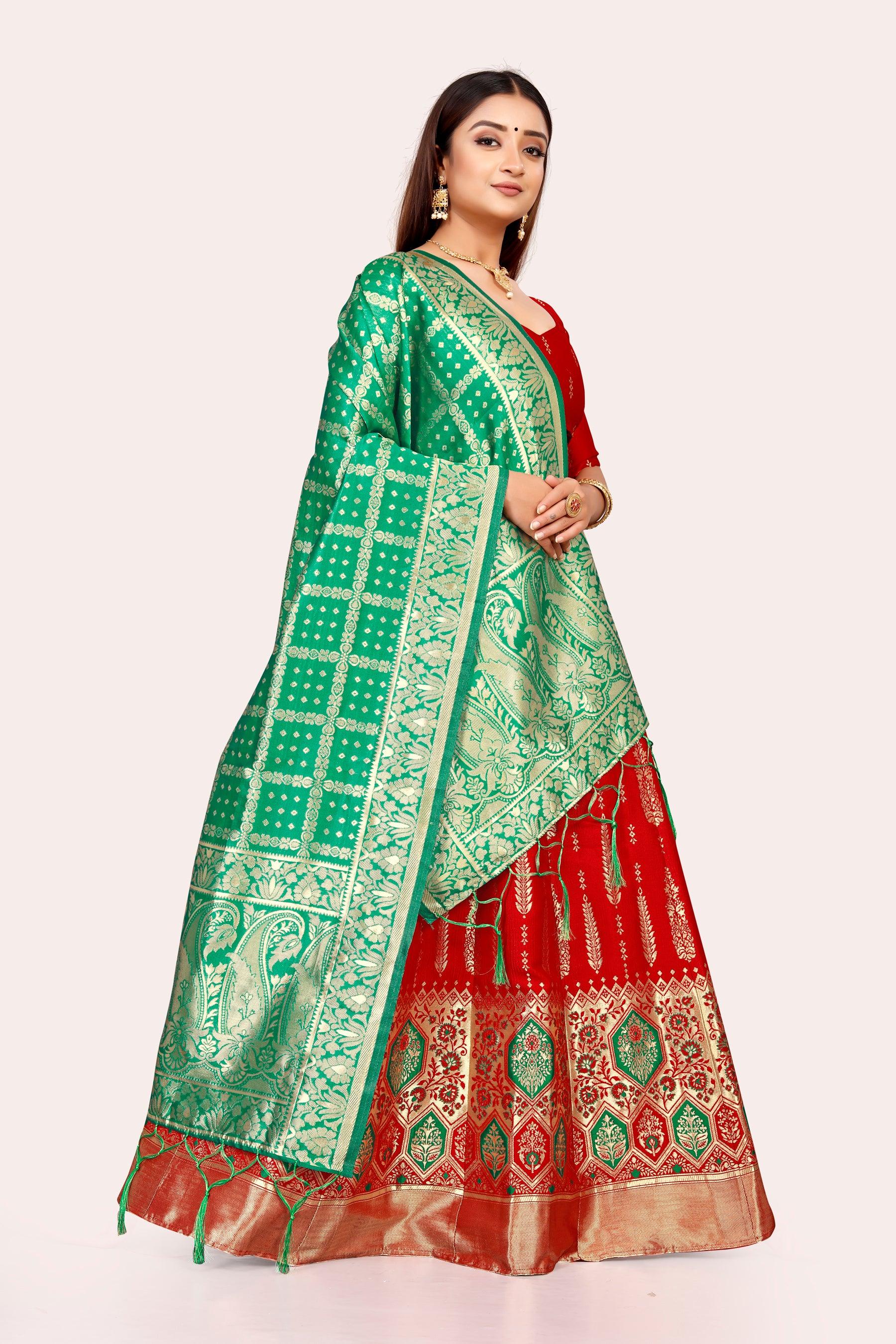 Regal Radiance: Banarasi Lehenga Choli Ensemble with Dupatta - Decize Clothing