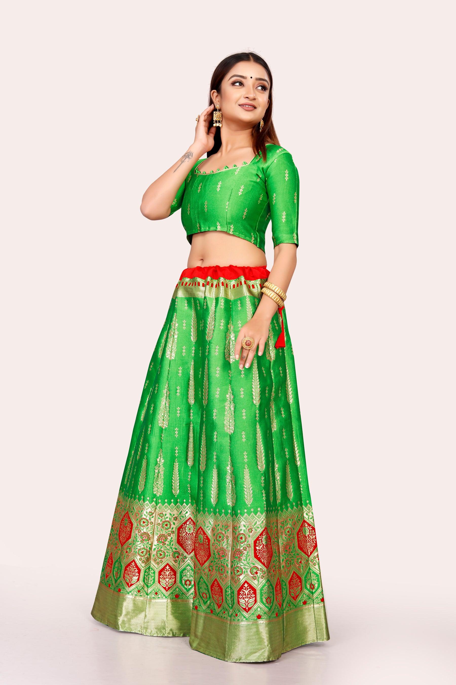 Regal Radiance: Banarasi Lehenga Choli Ensemble with Dupatta - Decize Clothing