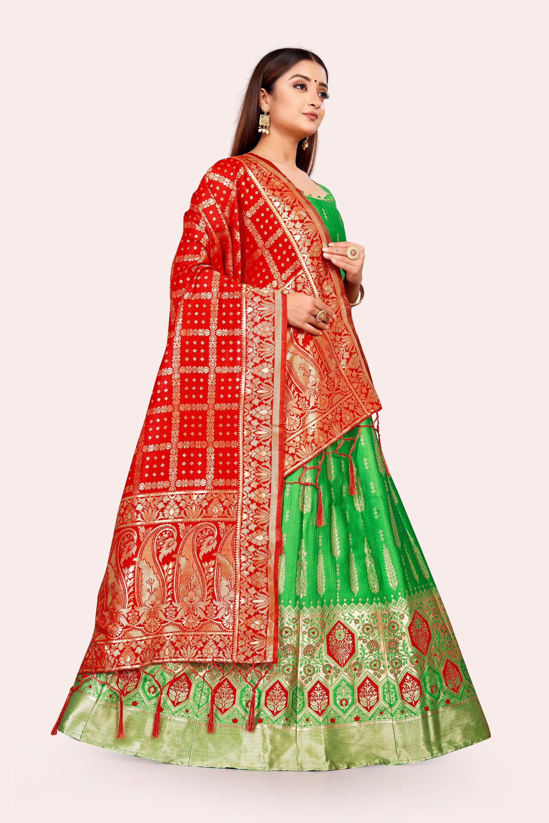 Regal Radiance: Banarasi Lehenga Choli Ensemble with Dupatta - Decize Clothing