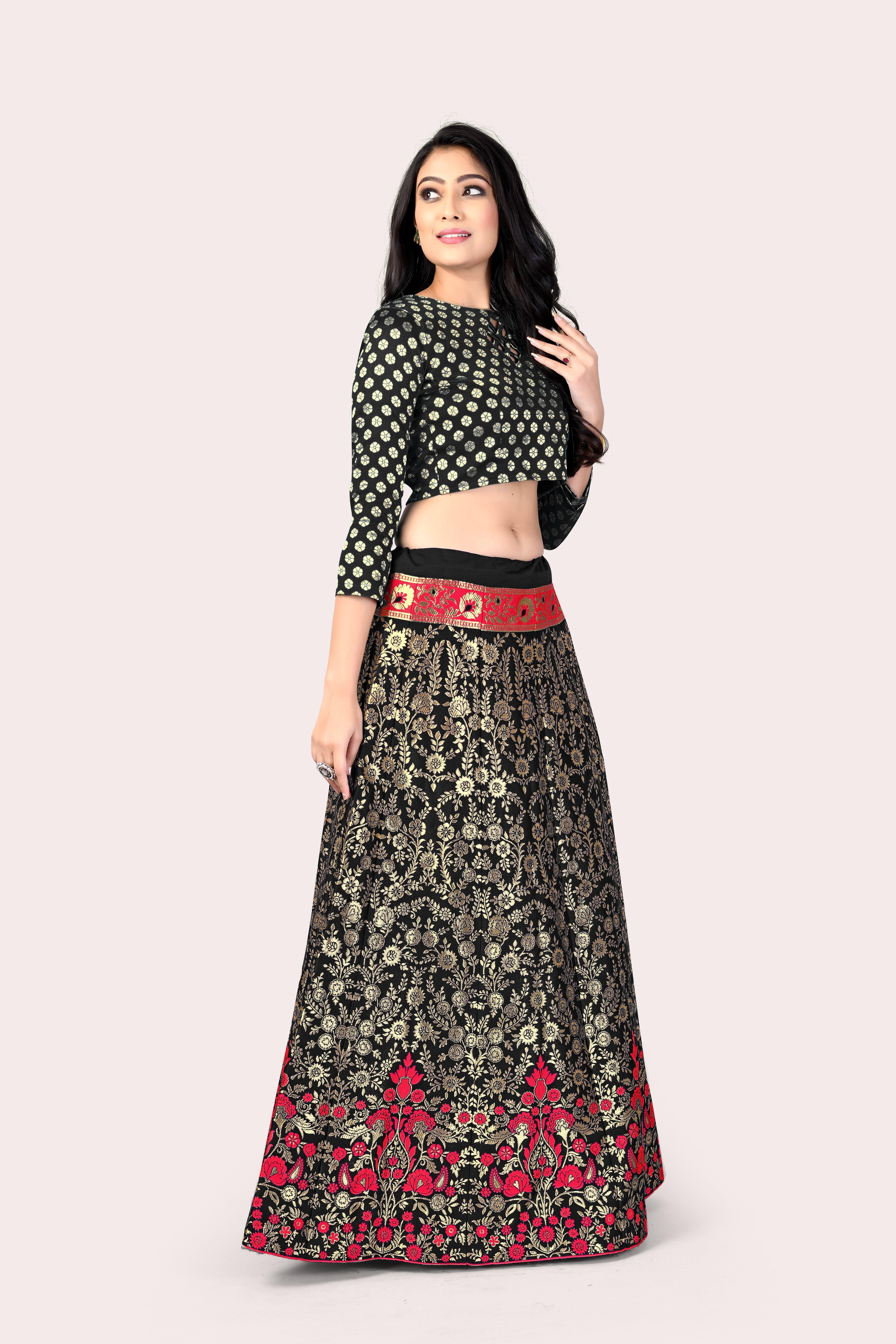 Regal Splendor: Banarasi Lehenga Choli and Dupatta Combo - Decize Clothing