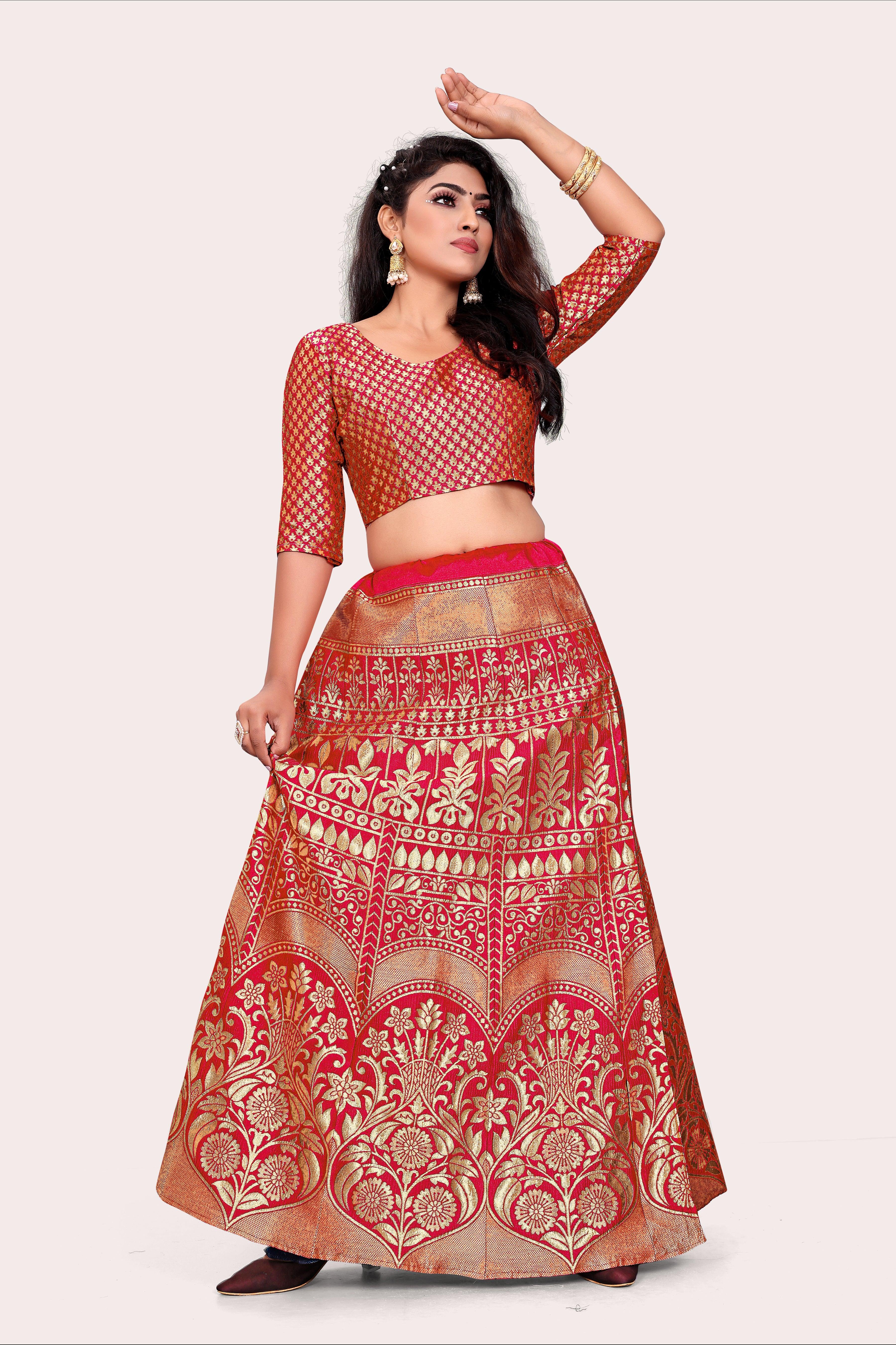 Enchanting Ensemble: Banarasi Lehenga Choli and Dupatta Pairing - Decize Clothing