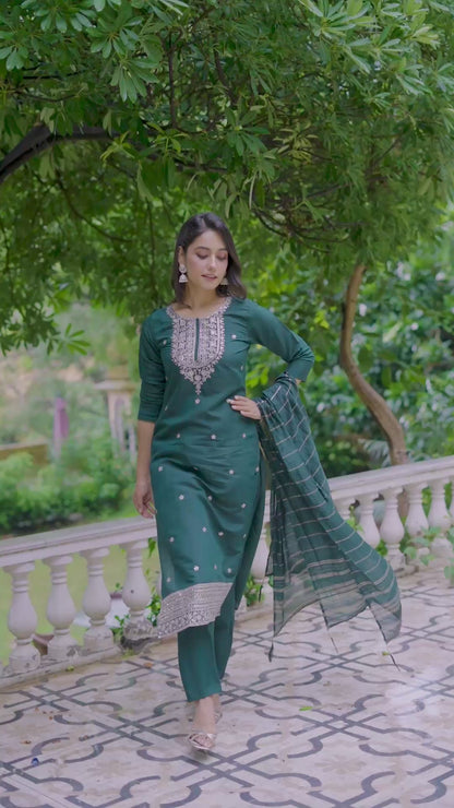 Parnika Silk Blend Embroidered Kurta Set with Dupatta