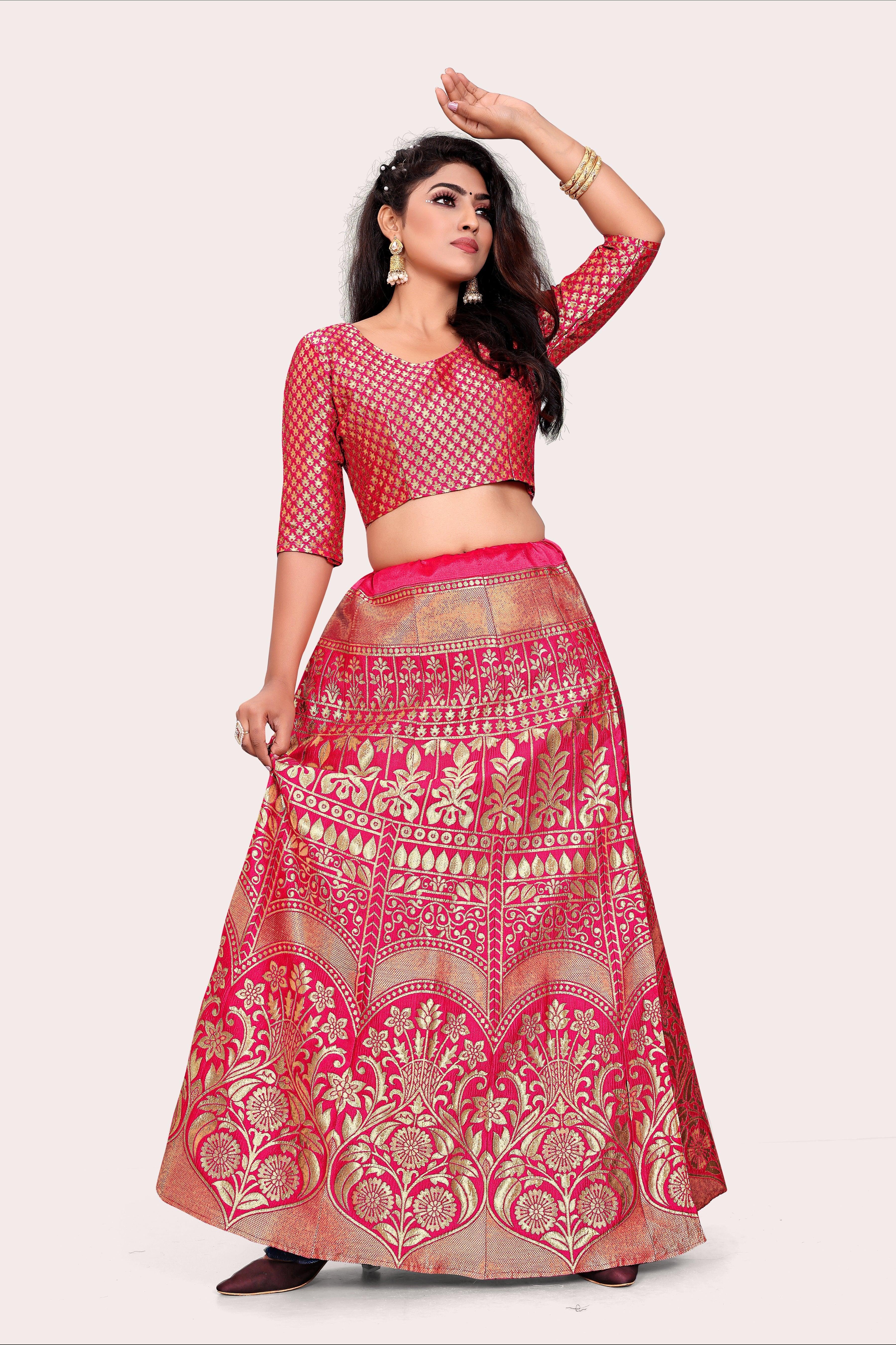 Enchanting Ensemble: Banarasi Lehenga Choli and Dupatta Pairing - Decize Clothing