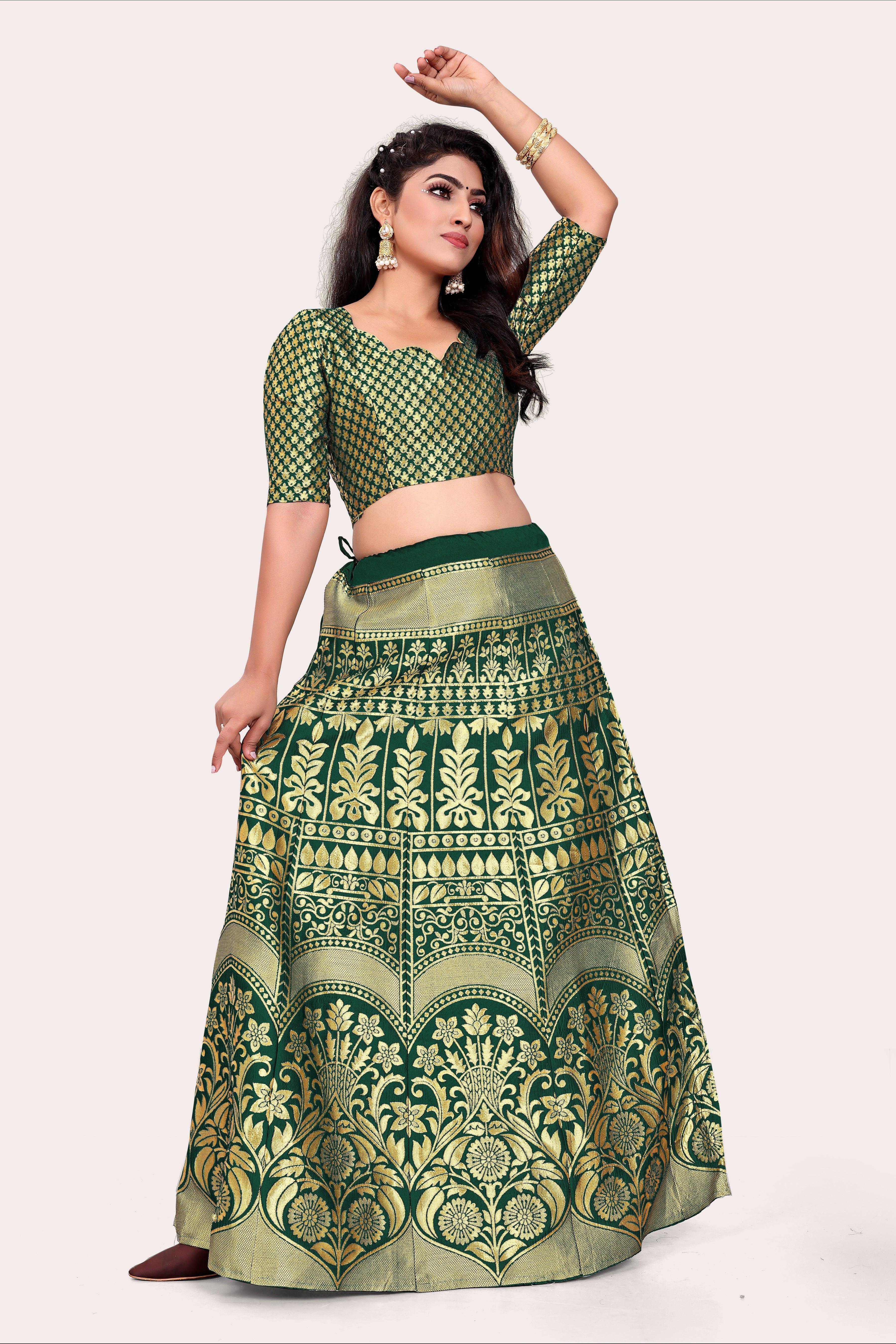 Enchanting Ensemble: Banarasi Lehenga Choli and Dupatta Pairing - Decize Clothing