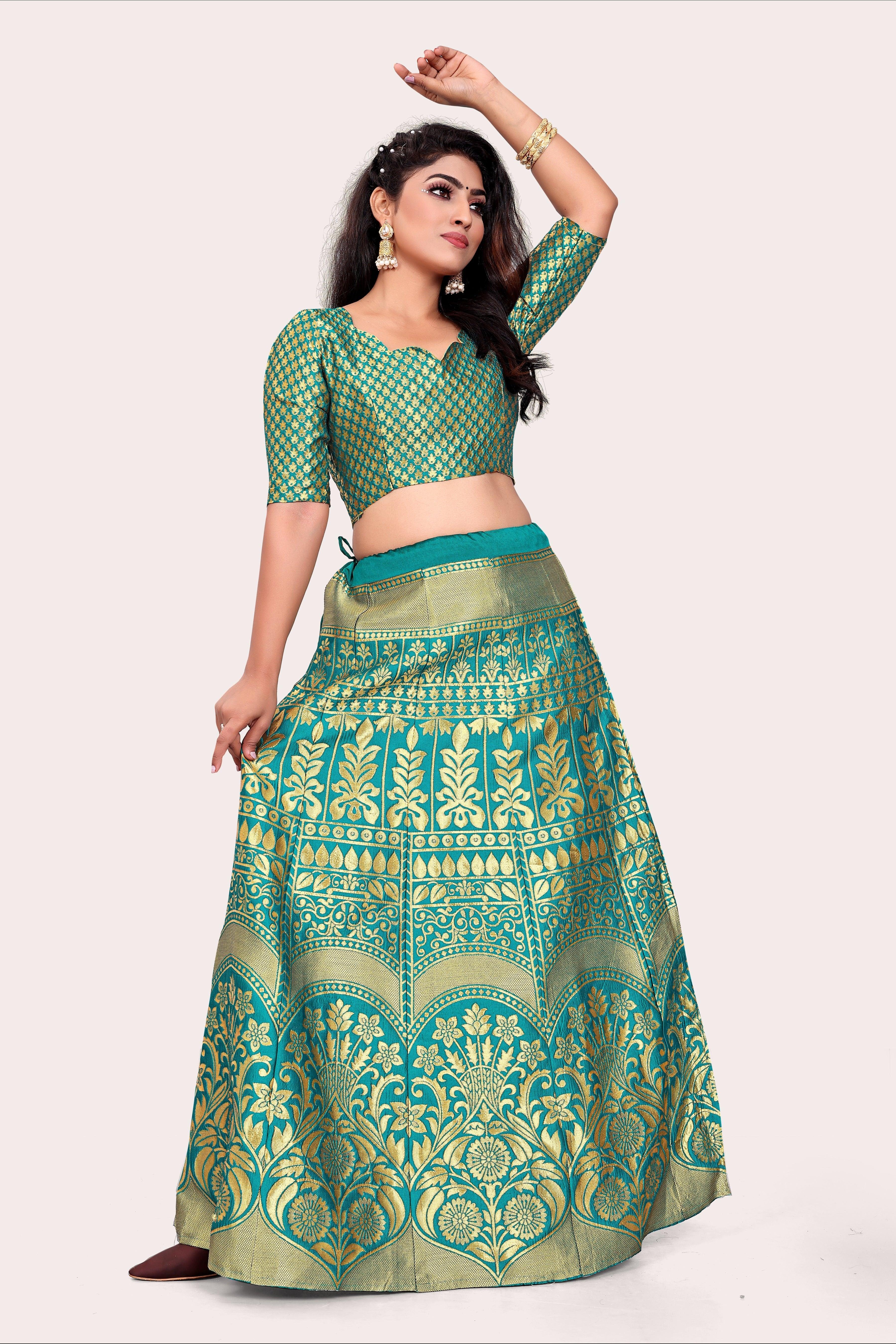 Enchanting Ensemble: Banarasi Lehenga Choli and Dupatta Pairing - Decize Clothing